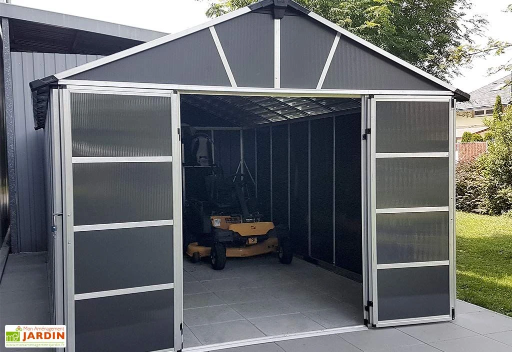 Abri De Jardin En Polycarbonate Et Aluminium Yukon 20 M² - Gris 4 Abri De Jardin En Polycarbonate Et Aluminium Yukon 20 M² - Gris – Image 4