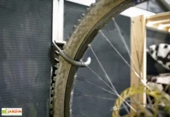 Porte Vélo Vertical Pour Abris De Jardin Yukon 7 Porte Vélo Vertical Pour Abris De Jardin Yukon -Refuge Jardin porte velo vertical 5